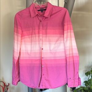 Tommy Hilfiger women’s Gradient Pink Button-Up Shirt size M